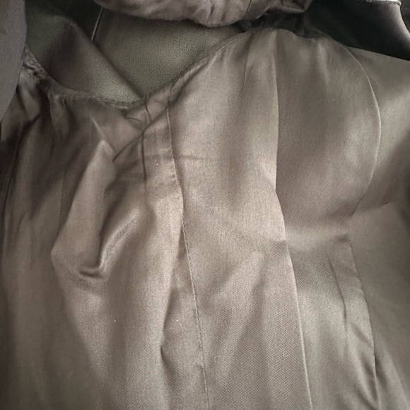 Worth New York Women’s Genuine Leather Cap Sleeve Sheath Dress Dark Purple SZ 6 - Picture 7 of 8